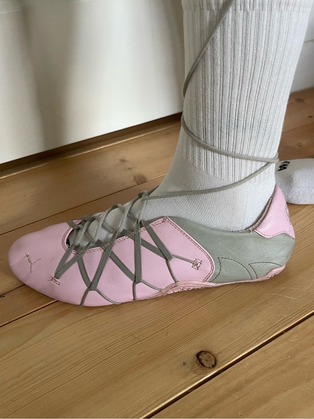 Rare Vintage Puma Pink and Grey Leather Sporty Ballet Flats - Picture 2 of 12